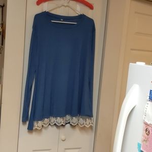 Blue beautiful lace bottom shirt 2xL